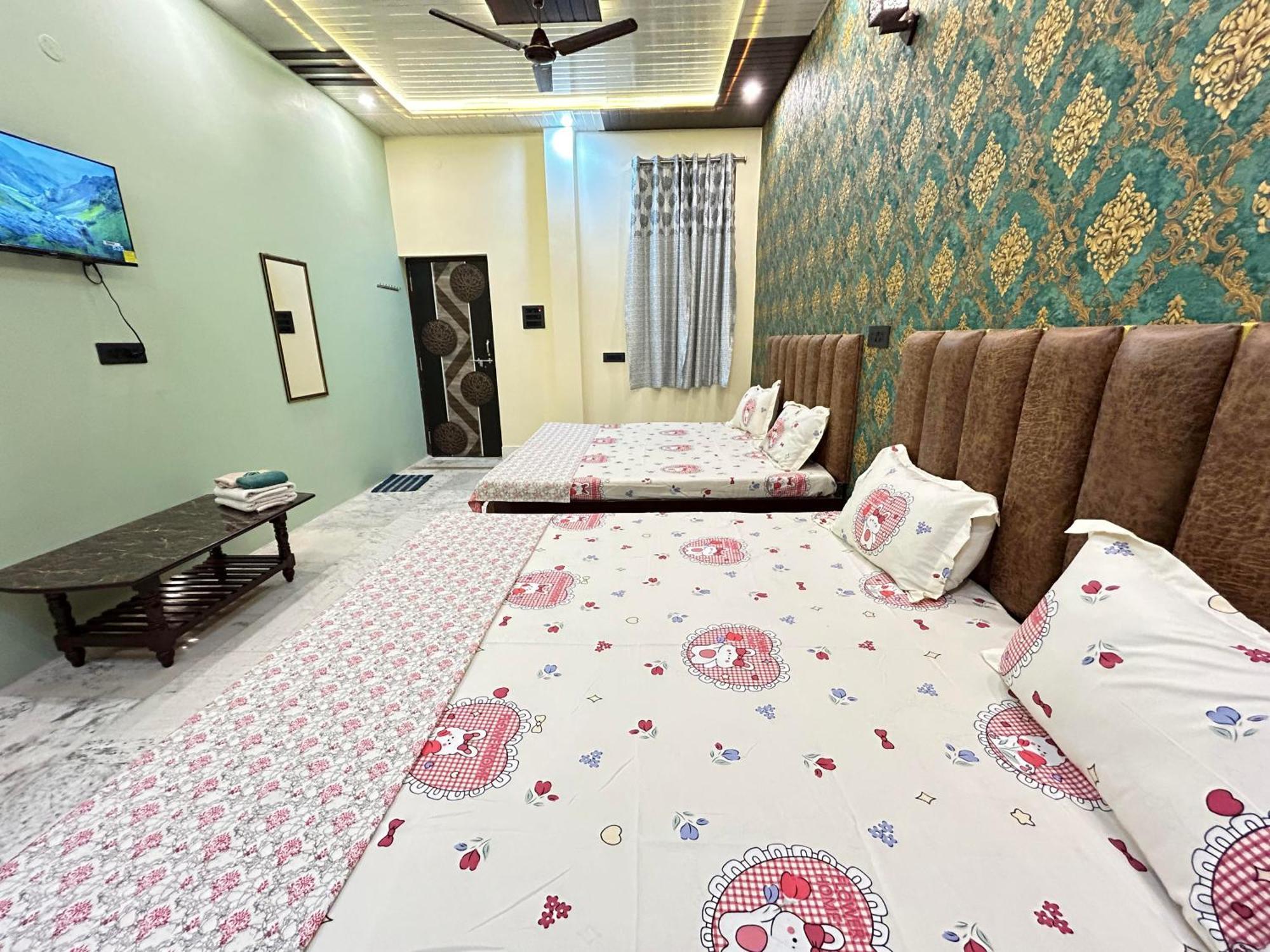 Temple Town Homes Assi Ghat Hostel