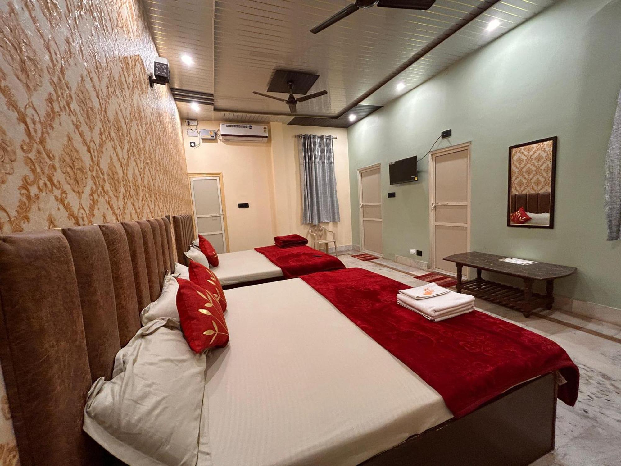 Hostel Temple Town Homes Assi Ghat *